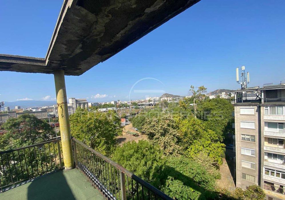 Продава се Тристаен апартамент в Пловдив, Съдийски - 68 кв.м за 1383 €/кв.м - Снимка #11