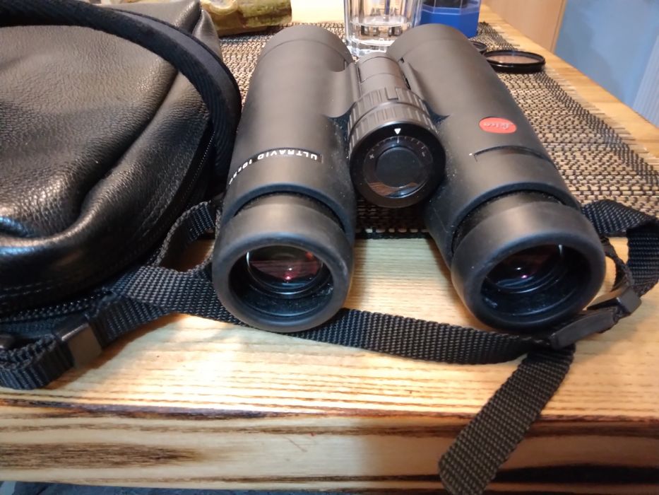 Binoclu Leica Ultravid 10x50 posibil schimburi