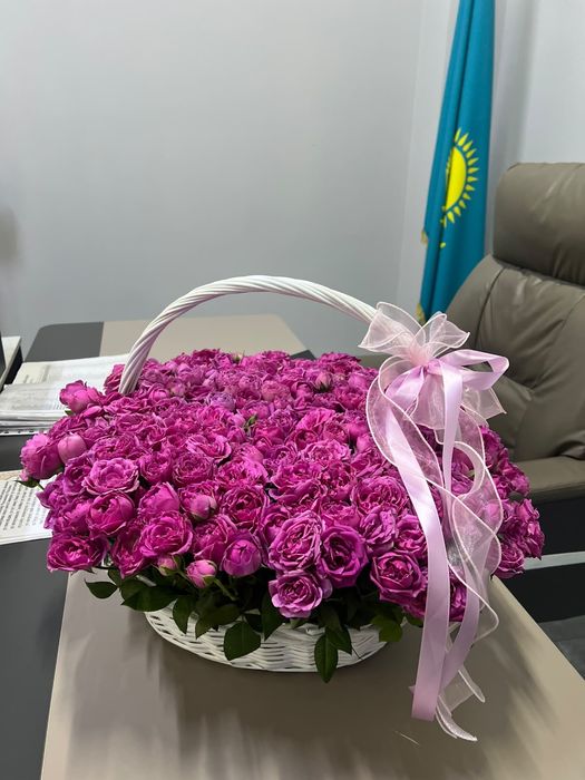 Цветы  корзина свежие