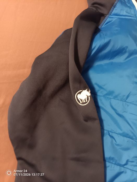 Jachetă munte firma Kilimanjaro