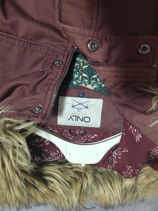 Дамско яке парка