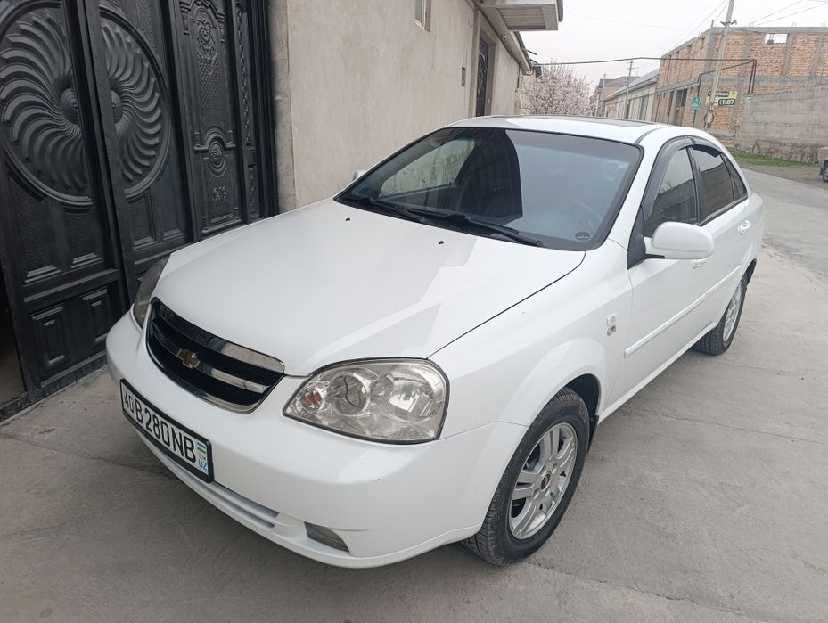 Лассети 1.8 автоматически
