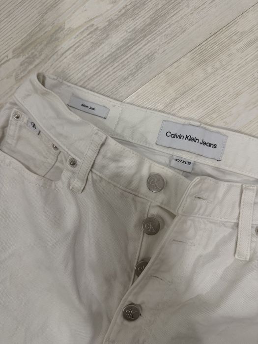 Дамски бели дънки Calvin Klein