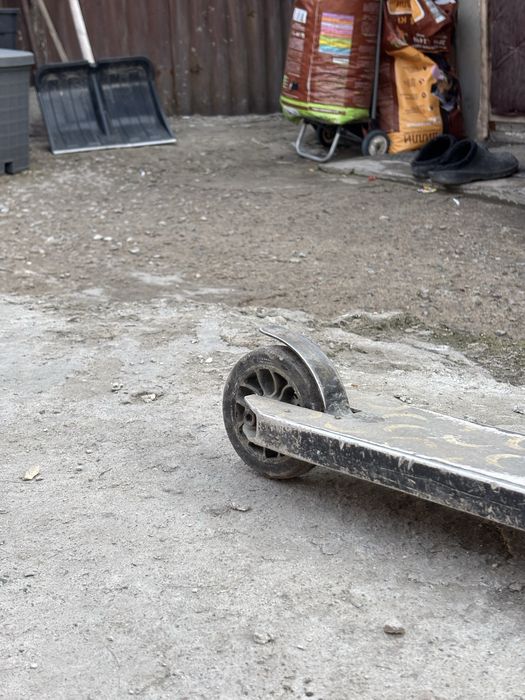 Продам трюковой самокат