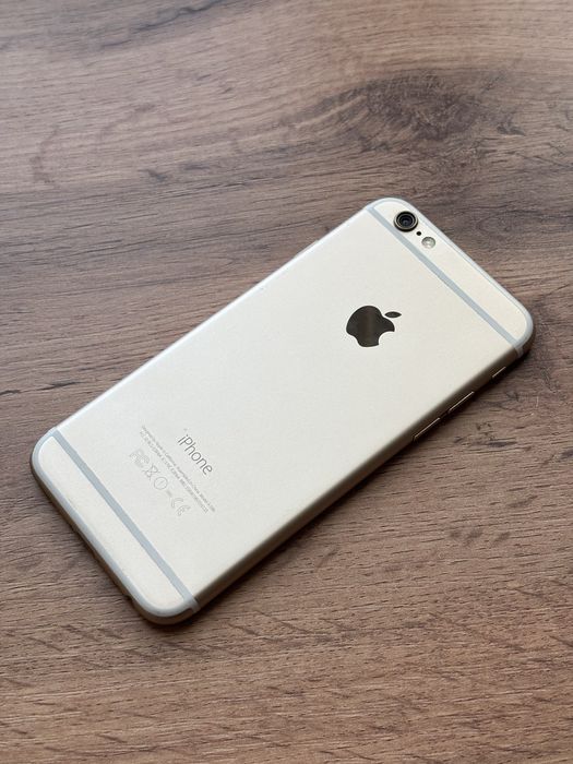Продам iPhone 6 вибрирует но не включается