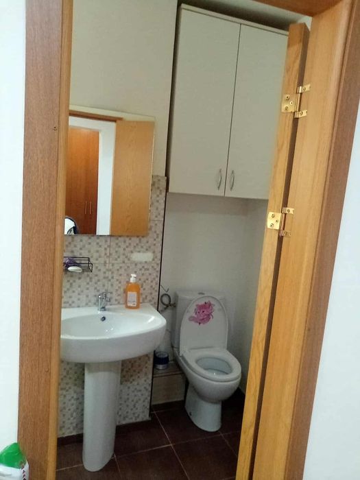 Închiriez  apartament
