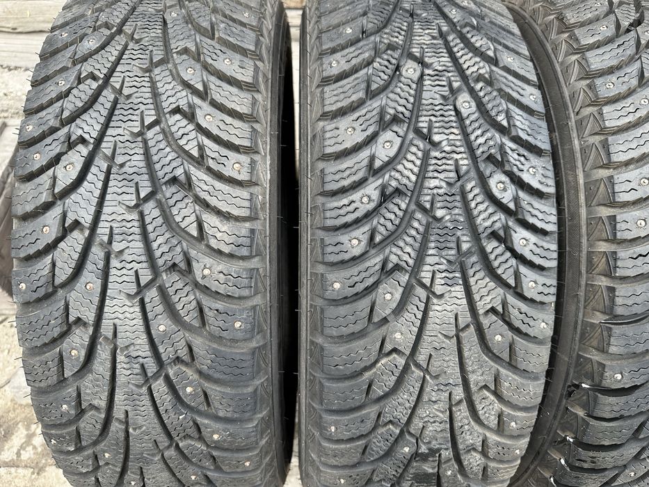 Продам зимние шины 225/70 16 Maxiss