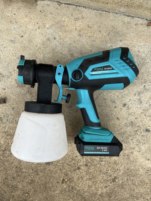 Vand pistol de vopsit