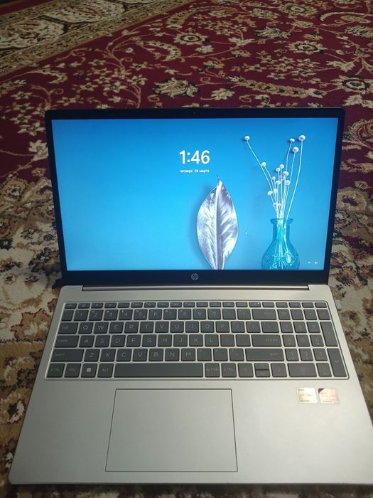 Ноутбук HP в идеальном состоянии