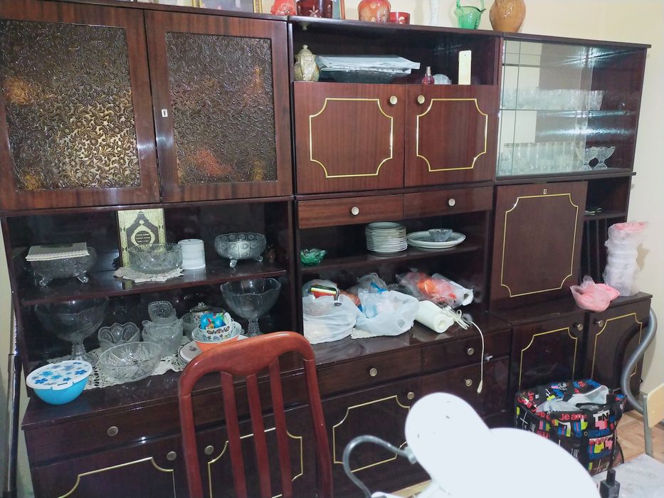 Продам  гарнитур