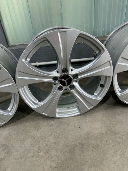 Jante R18 Mercedes 5x112 8J ET38