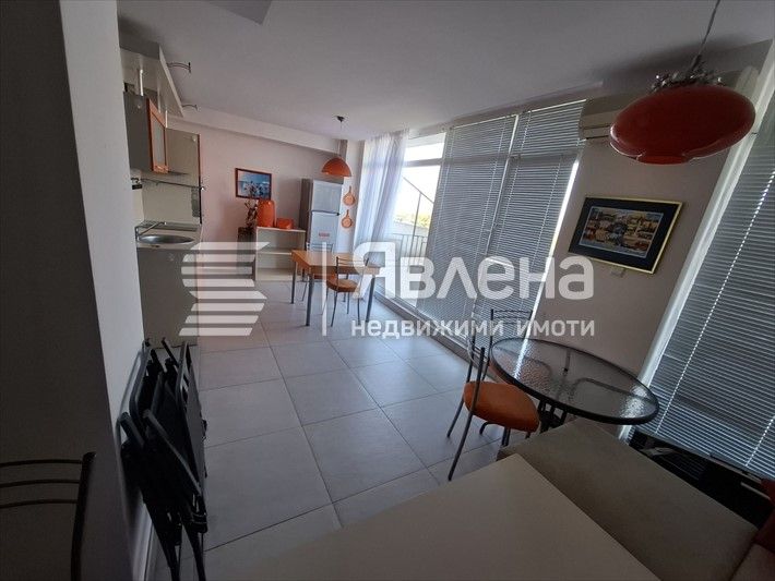 Продава се Двустаен апартамент в к.к. Слънчев бряг - 58 кв.м за 1156 €/кв.м - Снимка #1