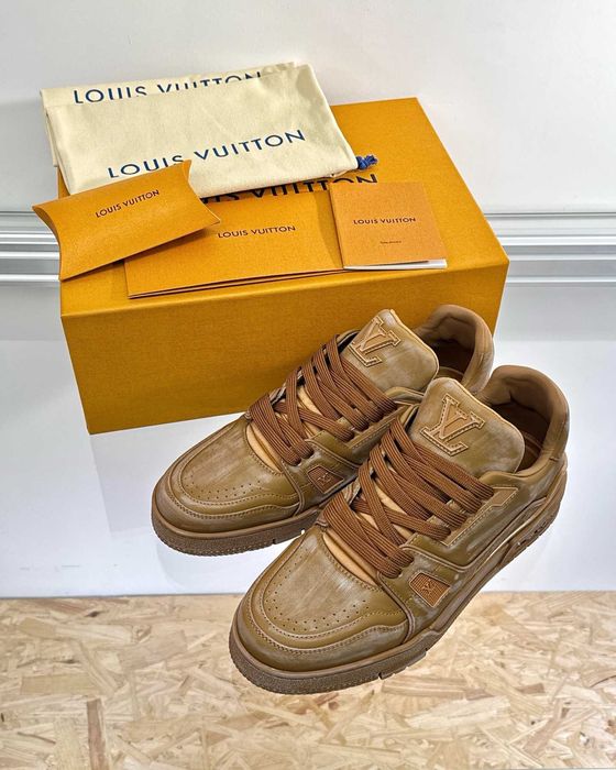 Adidasi Louis Vuitton Trainer Premium