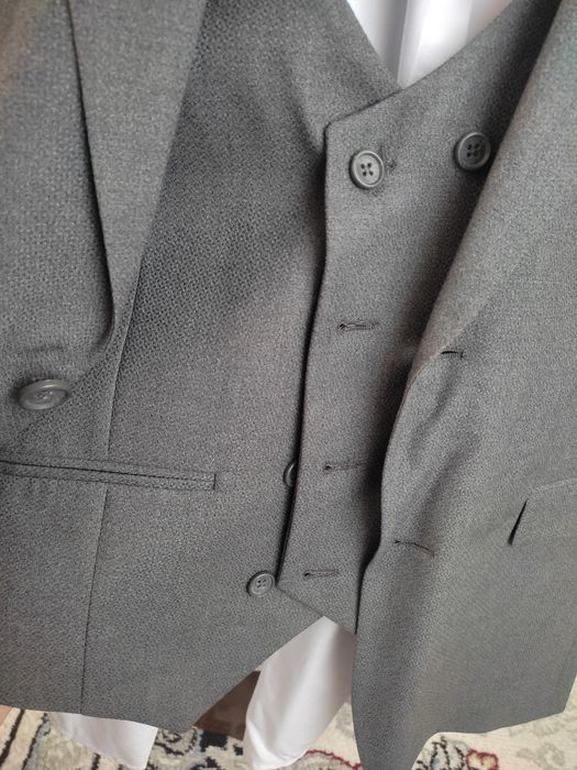 Kastyum shim koynegi bn birga.кастюм бирюк