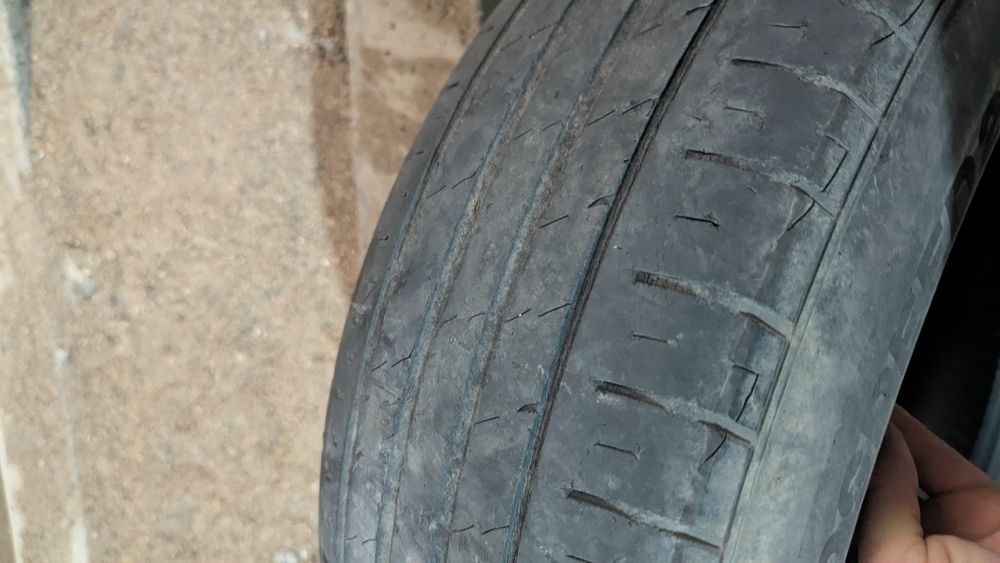 Продам шины R16 комплект