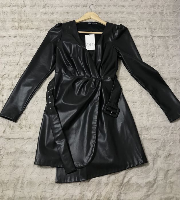 Кожена рокля ZARA