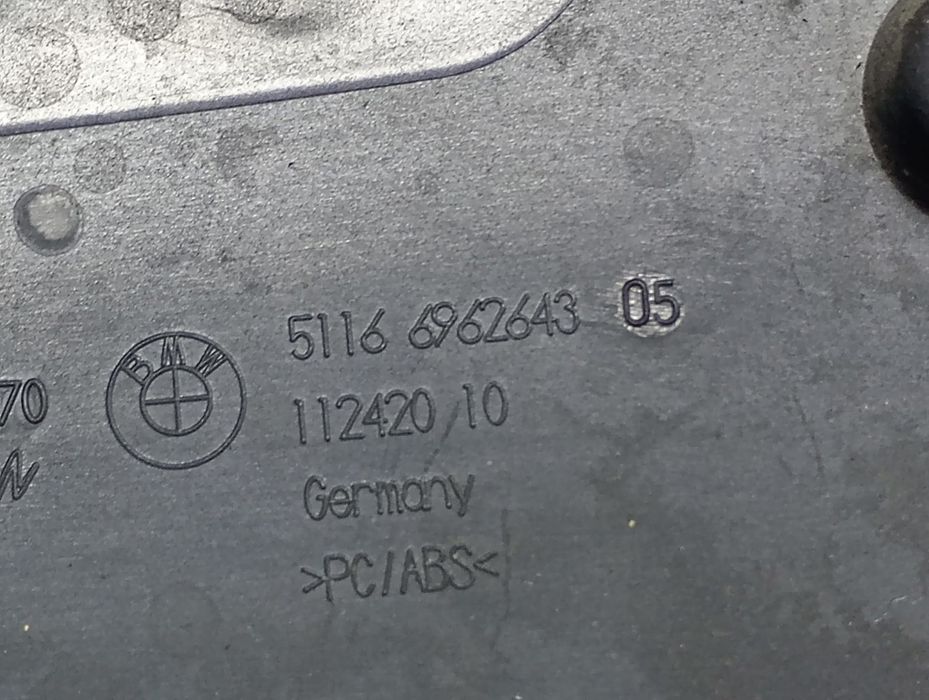 Ornament bord 51166962643 BMW Seria 1 E81/E82/E87/E88 (facelift) (2007 - 2012) 2.0 benzina N43
