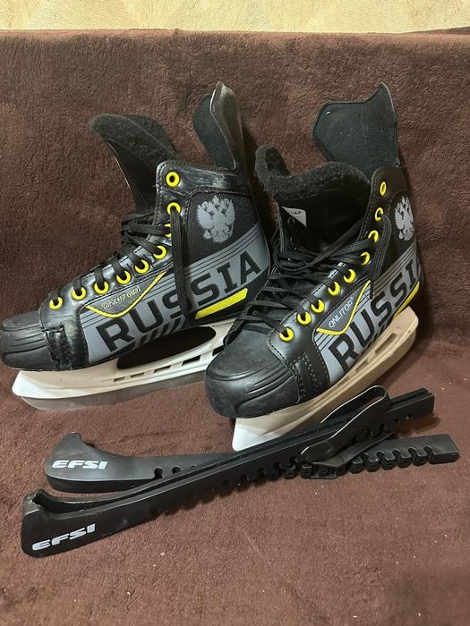 Коньки очень хорошие 42 размер