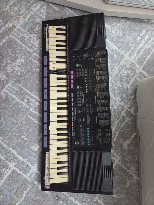 Синтизатор  YAMAHA PSS-51