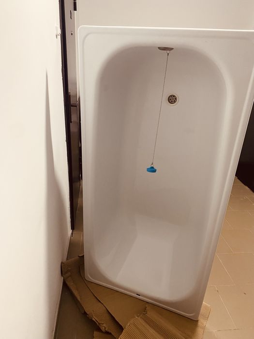 Продам ванную чугун