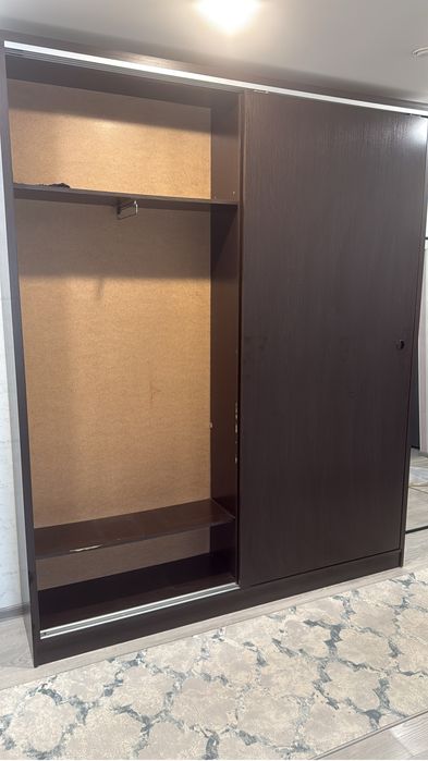 Продам шкаф ширина 2 м высота 2,4