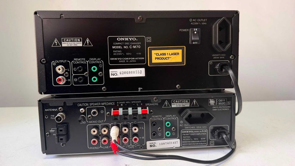 Amplificator Onkyo Premium R-30 Tuner Amplifier & C-M70 CD Changer – Pachet Rar