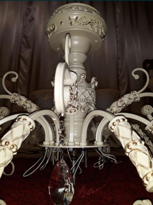 Аспалы шам сатамын. Продам люстру