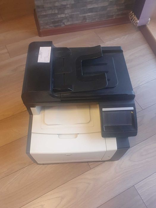 НР Мултифункционално устройство цветен лазарен принтер/скенер/факс