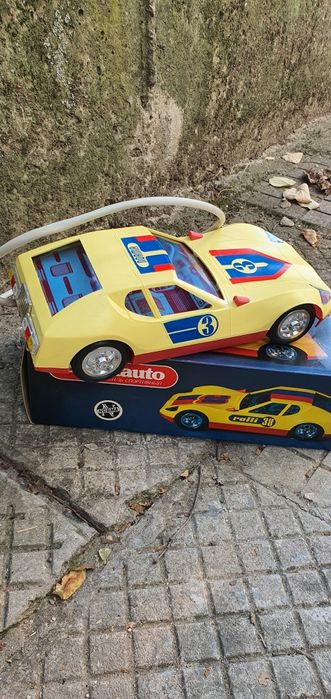 Ретро нова количка