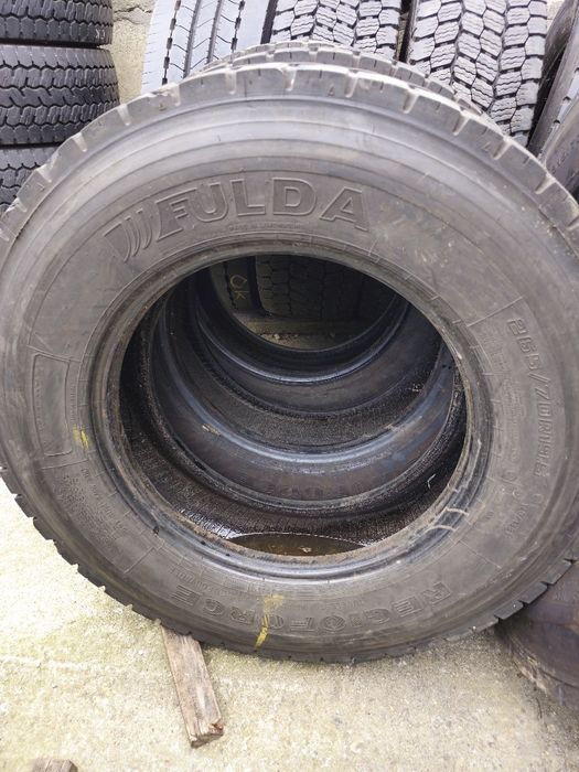 Anvelope 265 70 r19.5 de tracțiune.