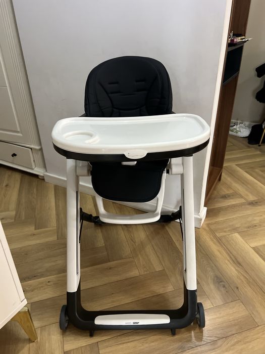 Masuta Peg Perego -Siesta pentru hrănire copii