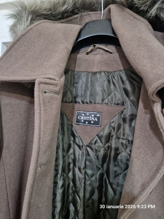 Palton de lănă nr.46,verde pădure, cu glugă