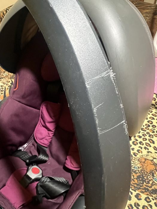 Детско кошче за кола Stokke iZi Go