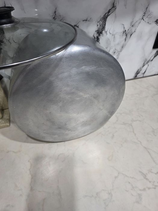 Кастрюля алюминиевая 8л