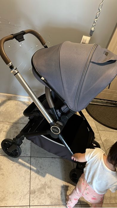 Коляска Kidilo .