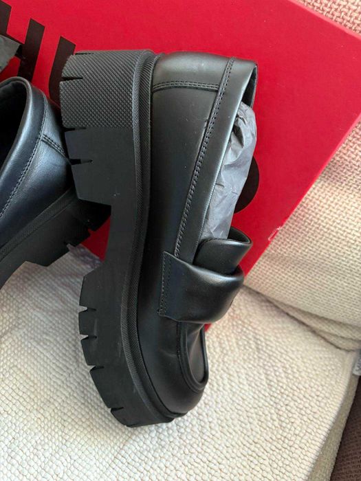 Hugo Boss лоуфъри с дебела подметка нови оригинални