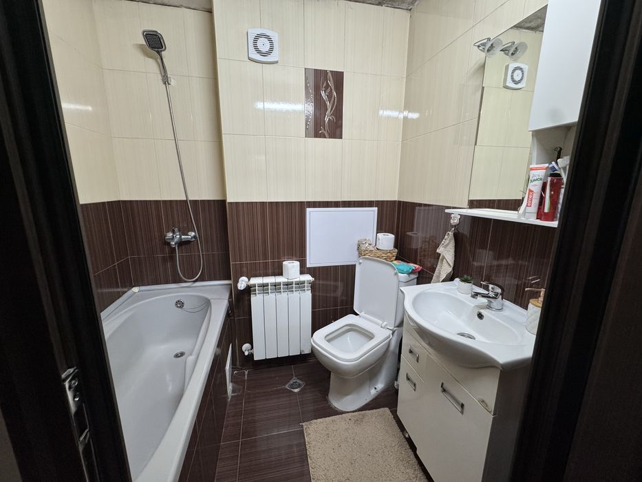 Продава се Четиристаен апартамент в Велинград - 82 кв.м за 1342 €/кв.м - Снимка #8