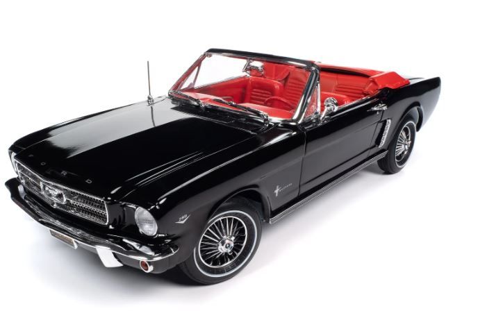 Macheta auto Ford Mustang Convertible (1964.5) 1:18 AutoWorld