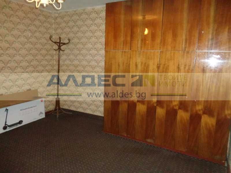Продава се Къща в София, Враждебна - 319 кв.м за 721 €/кв.м - Снимка #10