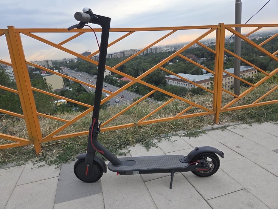 Электросамокат Xiaomi m365