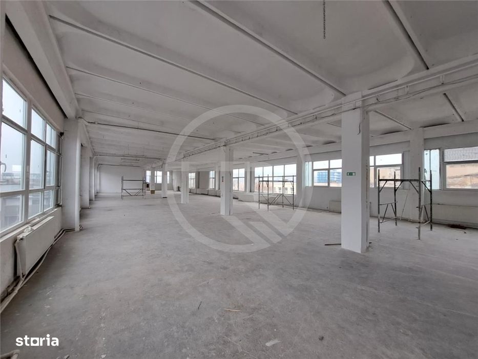 Hala open space, 614 mp, lift de marfa, zona Piata 1 MAI