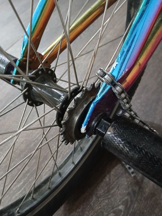 Продам бмх без каретки.