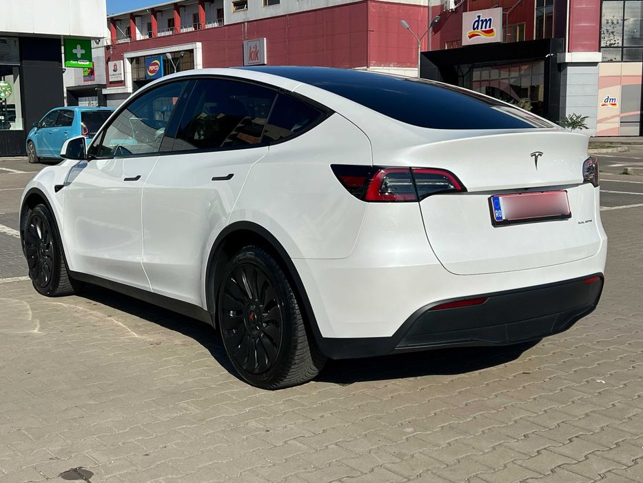 Tesla Model Y Long range 4x4 TVA deductibil
