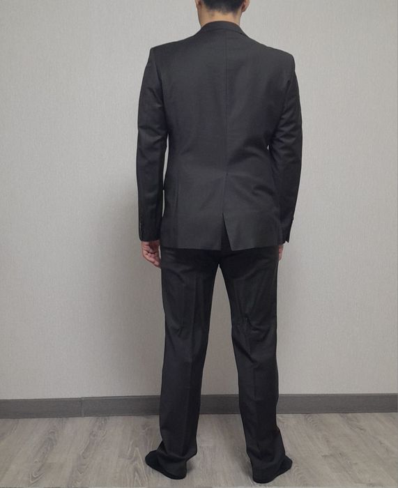 Продам  мужской костюм.