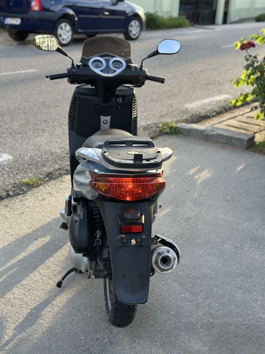 Vând Scuter motorizare Honda SH