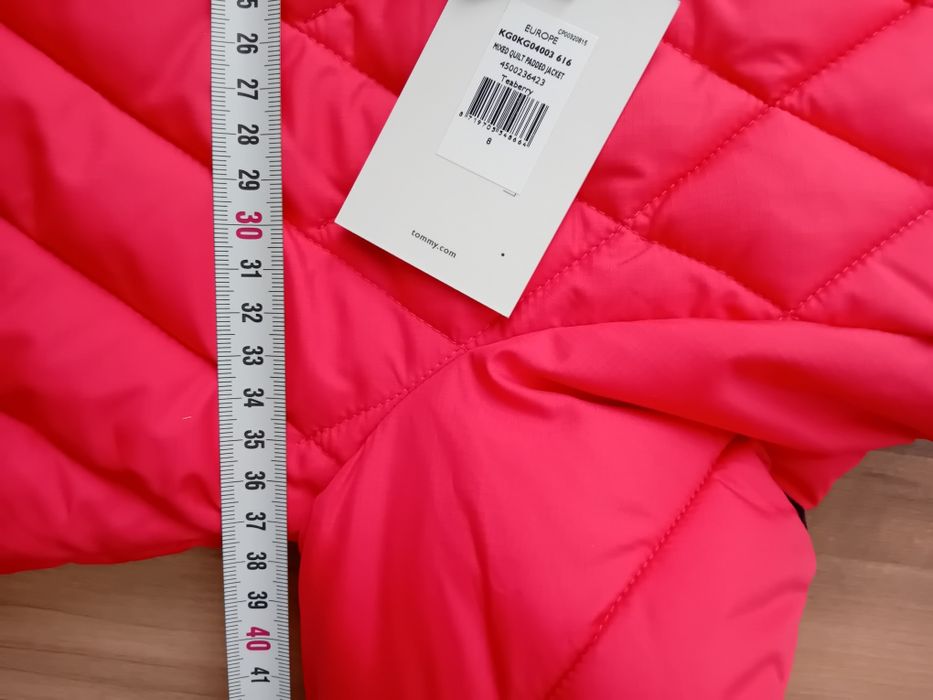 Tommy Hilfiger  128см 8год  яке