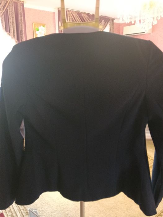 Продам женский пиджак
