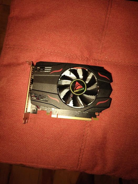 Видео карта RADEON 550 4GB DDR3