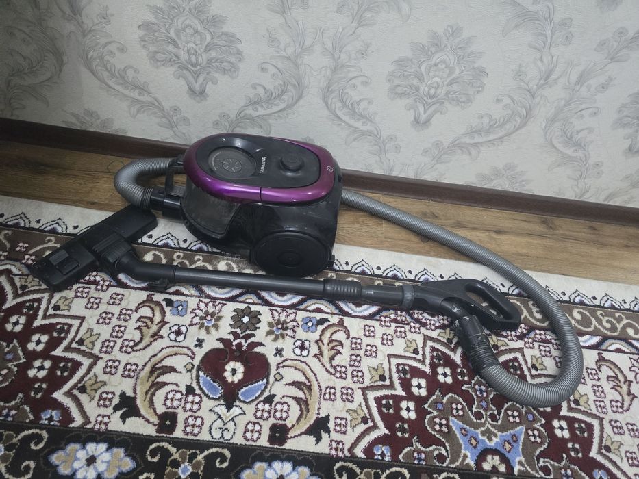 Продаётся пылесос Samsung