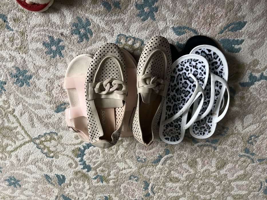 Продам все за 2000 тысычи тенге